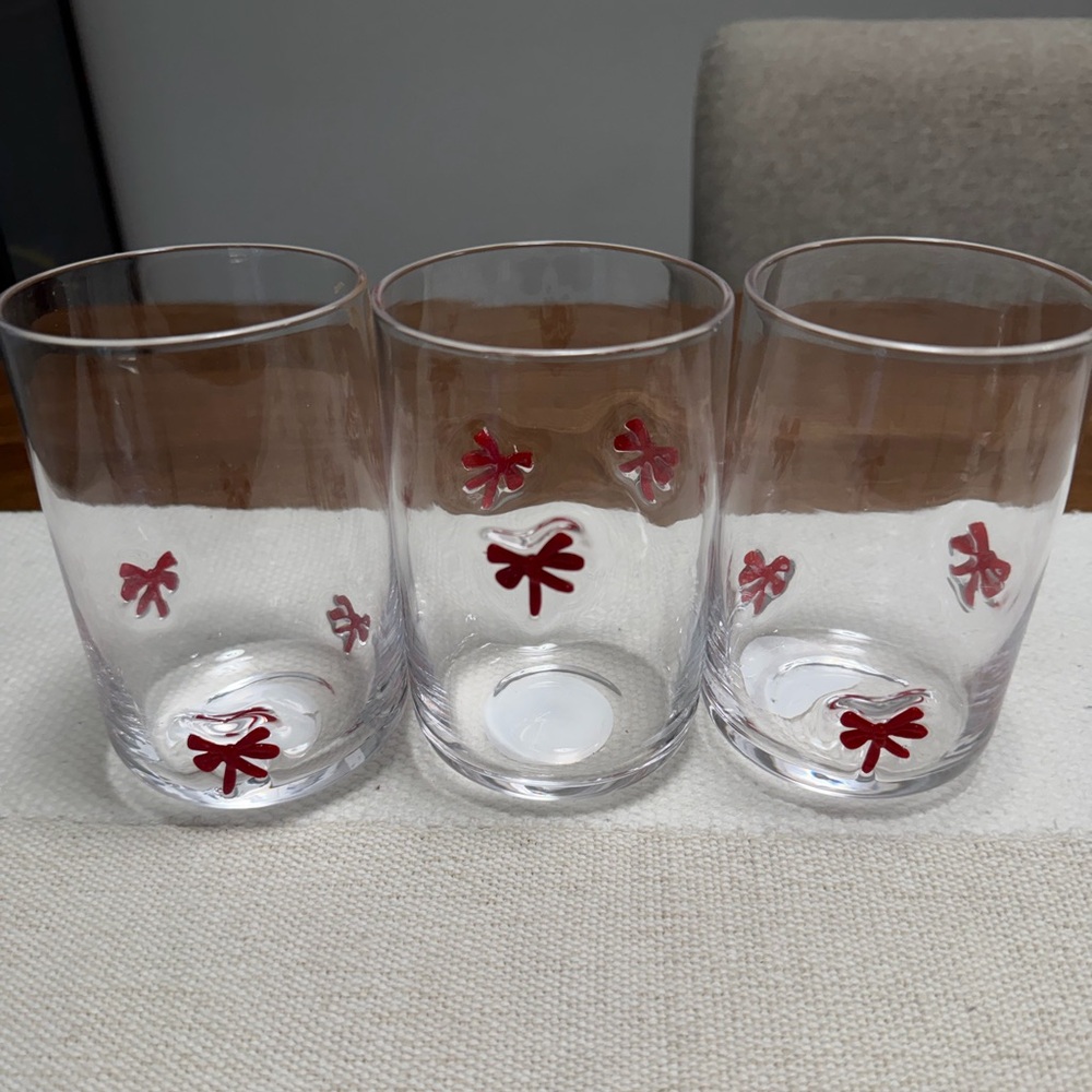 Red Bow Icon Glass (3)